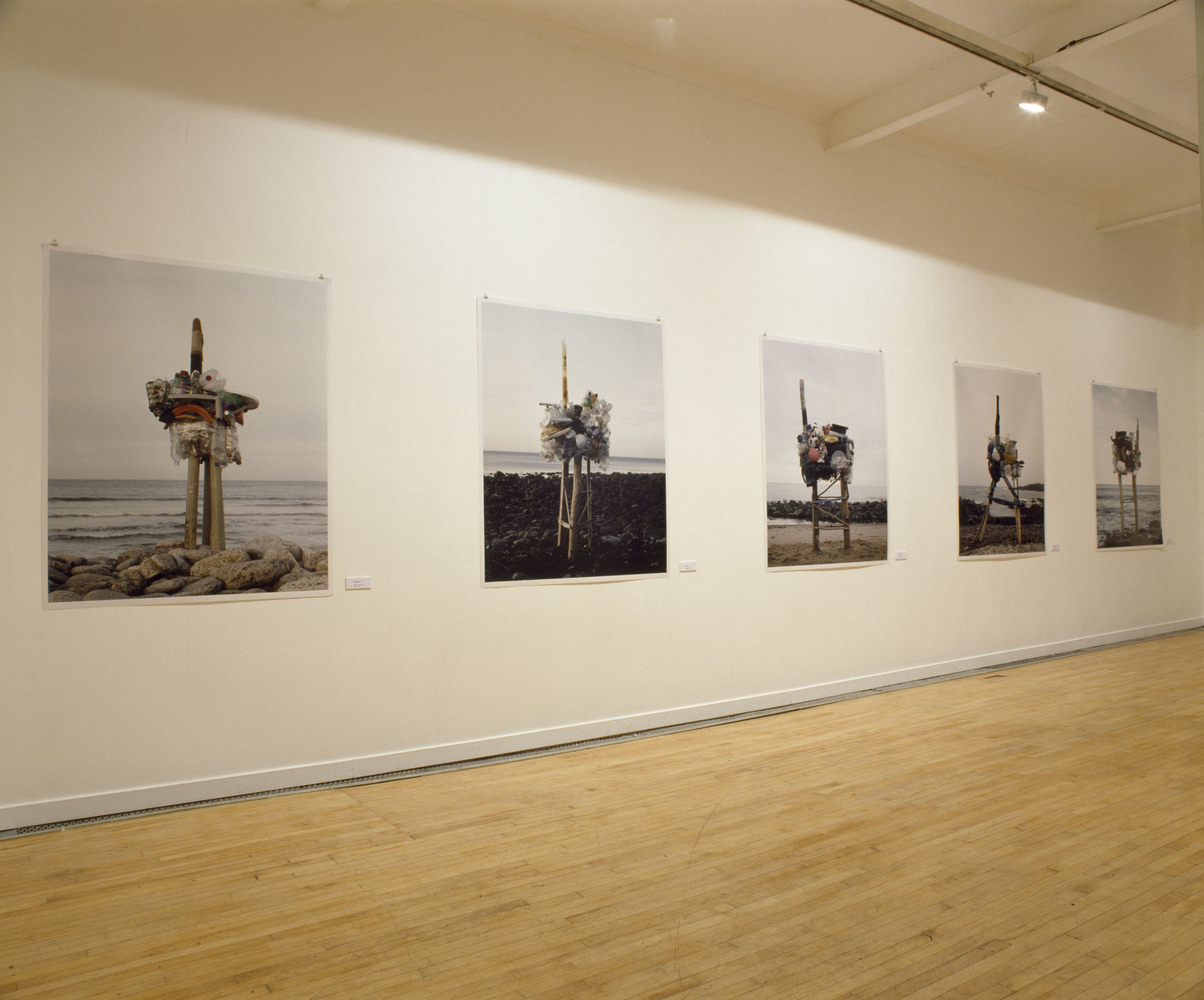 Invisible Oil, Peacock Visual Arts Gallery, Aberdeen (GB)